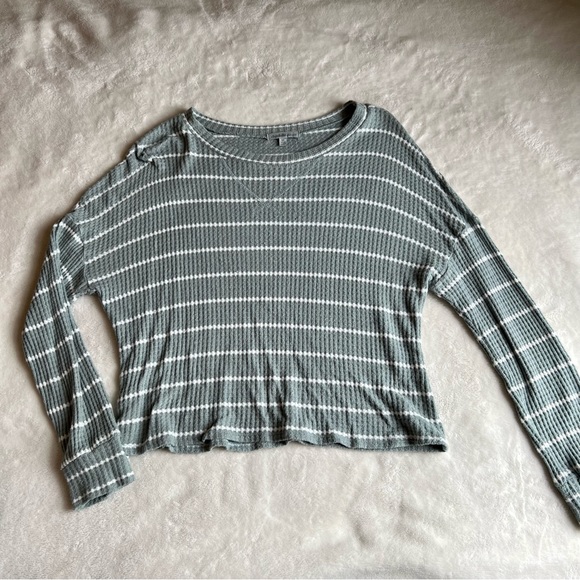 Charlotte Russe cropped knit long sleeve, dusty teal color, size medium - Picture 1 of 2